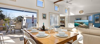 White Sands Deck House by Experience Jervis Bay