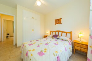 2 bedrooms, iron/ironing board, free WiFi, bed sheets