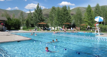 Kleine Wohnung, ruhig in Sun Valley gelegen