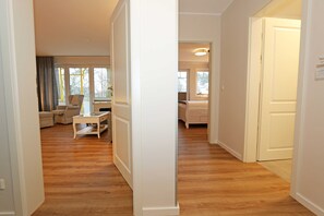 Unclassified image, 2 of 33, button