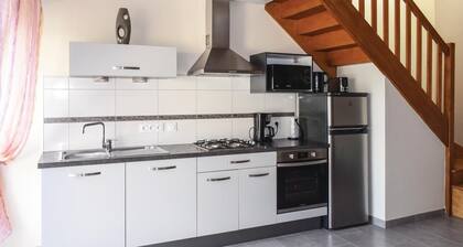 Awesome home in Le Cambout with WiFi