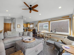 Smart TV, fireplace, DVD player, books