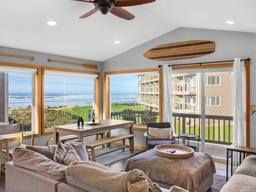 Kauniit merinäkymät Cannon Beachillä 