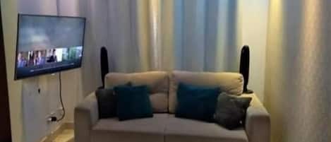 Télévision à écran plat