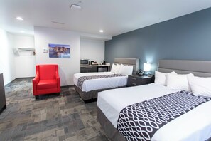 Standard Double Room | Desk, laptop workspace, blackout drapes, soundproofing