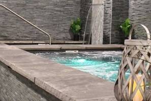 Indoor pool, outdoor pool