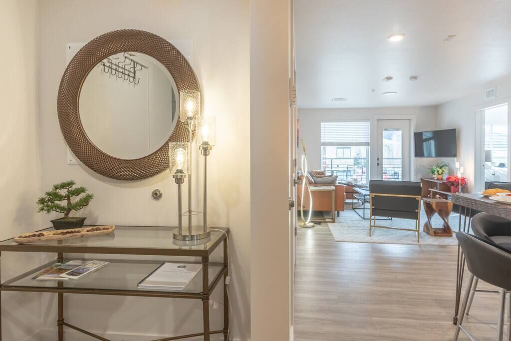 202 Hidden Hollow Snow King Views 3-Bedroom / Town Square