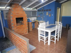 Outdoor dining - House Beach Corner in Penha / SC  (Penha)