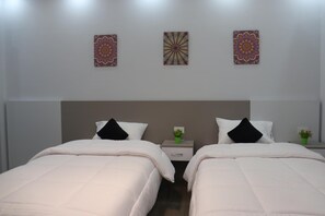 1 室のベッドルーム、高級寝具、セレクト コンフォート製ベッド、ミニバー