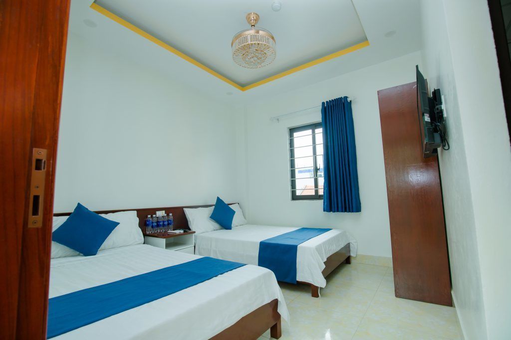 16 bedrooms, desk, laptop workspace, free WiFi