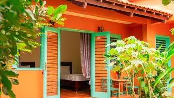 Articles gratuits dans le mini-bar, coffres-forts dans les chambres