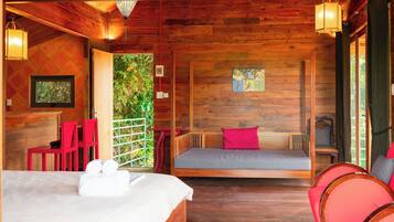 1 habitación y artículos del minibar gratis