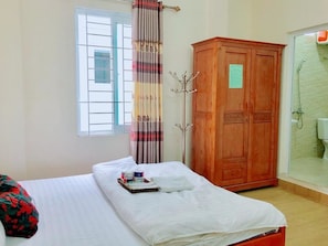 Standard-Doppelzimmer | Schreibtisch, kostenloses WLAN