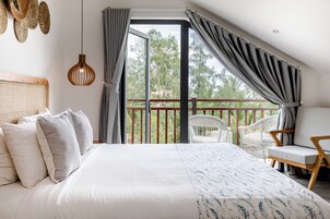 Quarto luxo | Frigobar, cofres nos quartos, escrivaninha