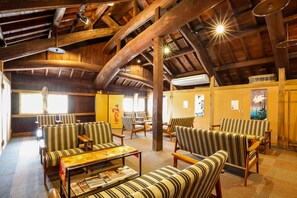 Nội thất lối vào