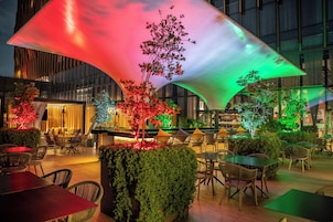 Rooftop bar, alfresco dining, open daily