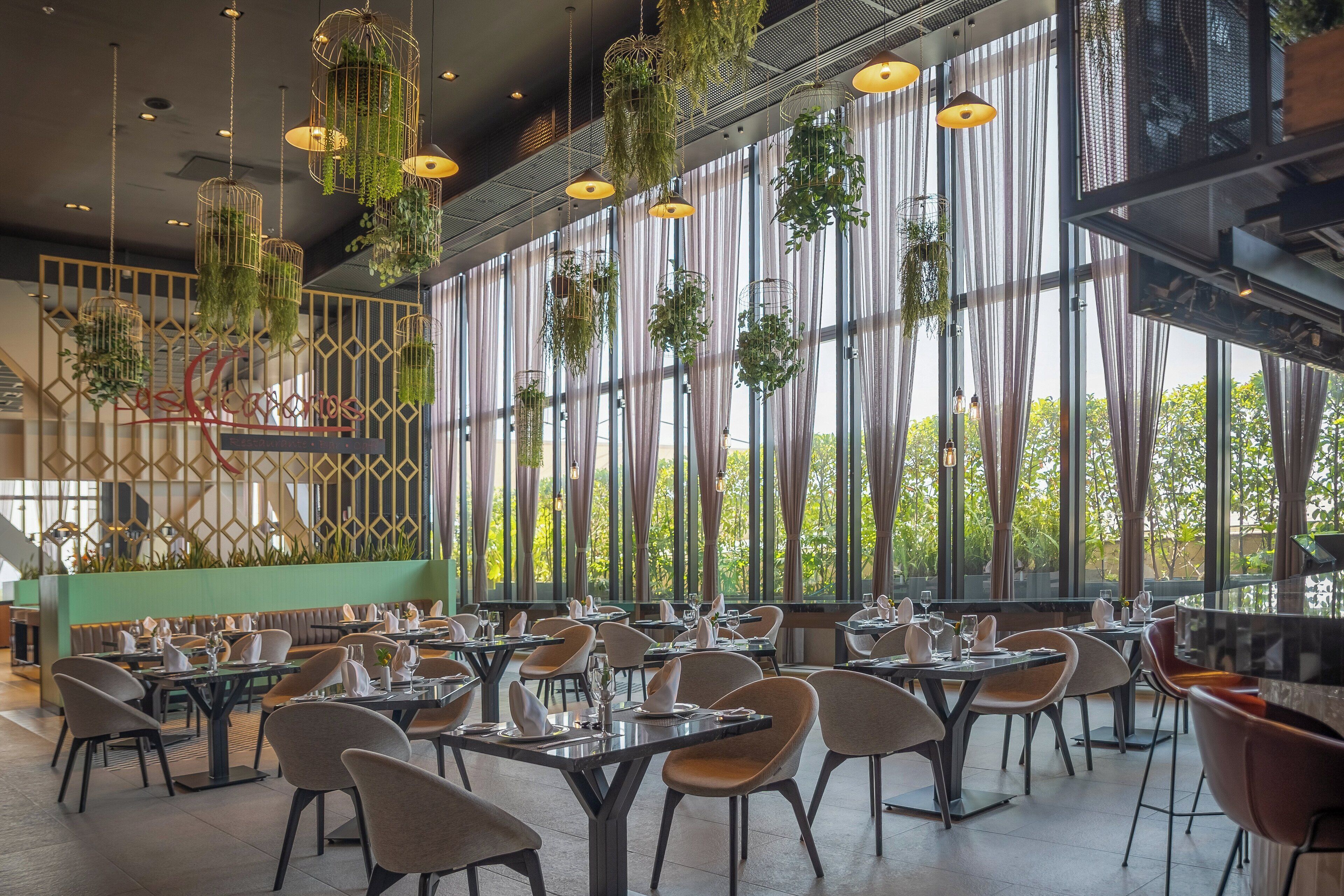 breakfast, lunch, dinner served; local and international cuisine