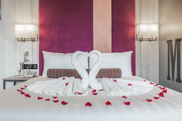 Free minibar, in-room safe, soundproofing, iron/ironing board