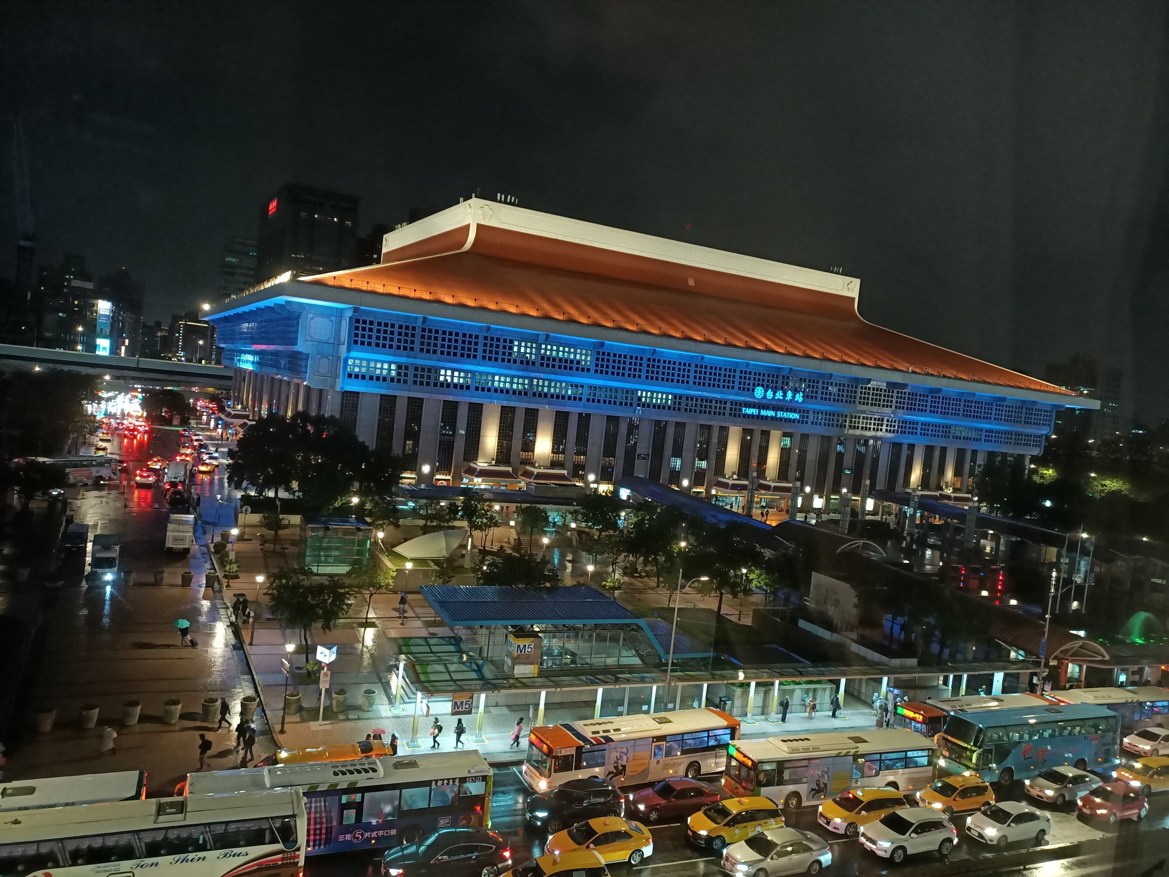 double room, city view | city view