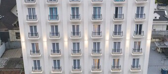 Jambuluwuk Thamrin Hotel