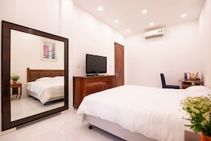 Desk, blackout curtains, free WiFi, bed sheets