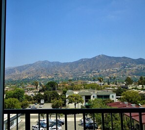 View from property - Glendale Express Hotel (Glendale)