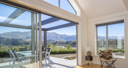 Amazing Winter Escape with Spectacular Views