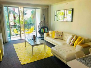 TV, Netflix, streaming services