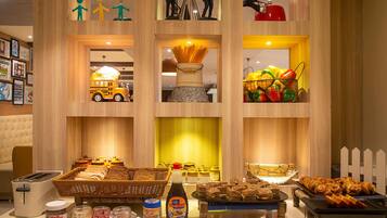 Petit déjeuner buffet (500 INR par personne)