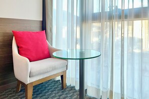 Premier Room, 2 Twin Beds, Non Smoking | In-room safe, desk, laptop workspace, free WiFi