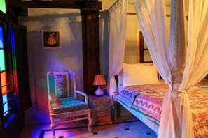 책상, 다리미/다리미판, 간이 침대, 무료 WiFi