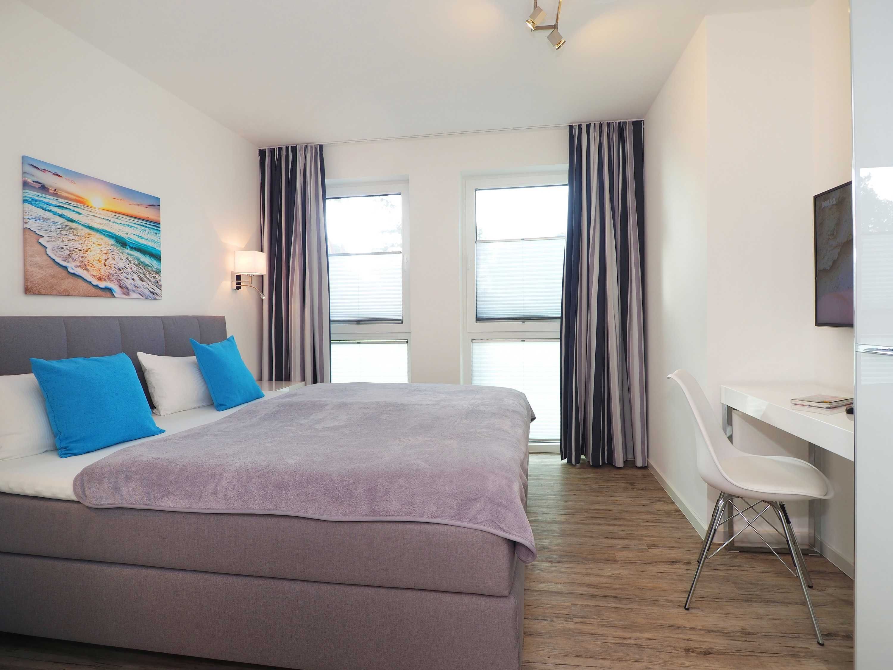 3 bedrooms, desk, travel cot, WiFi