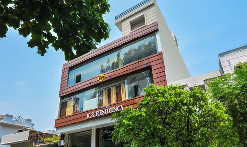 Itsy Hotels K K Residency Staywell