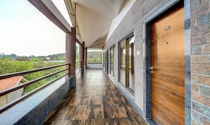 Lobby - Treebo Garden Cottage & Lawn Mahabaleshwar (Mahabaleshwar)