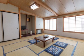 Chambre Tradition, non-fumeurs (Japanese Style, Quintuple) | Wi-Fi gratuit, draps fournis