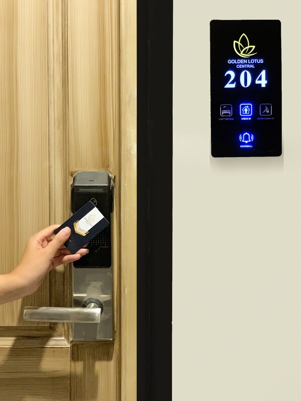 Ảnh chưa phân loại, 1 trong số 39 ảnh, nút