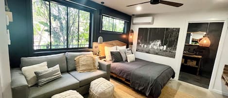 Desk, iron/ironing board, free WiFi, bed sheets