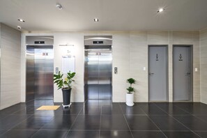 Lift - BON Hotel (Busan)