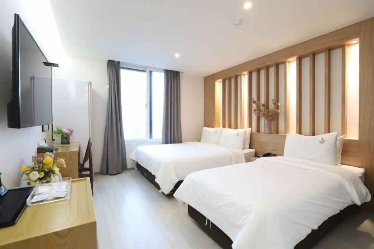 Roupas de cama premium, individualmente decorados, escrivaninha