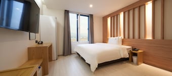 BON Hotel