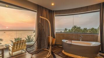 Grand Suite Sunset Panorama | Bathroom | Separate tub and shower, designer toiletries, hair dryer, bathrobes