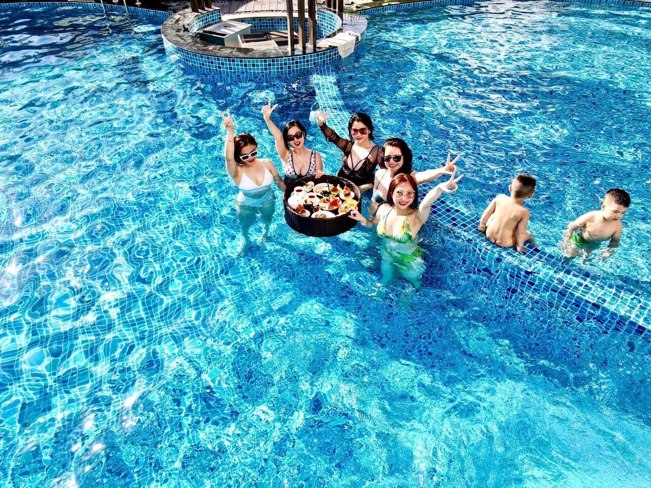 indoor pool, outdoor pool, pool loungers