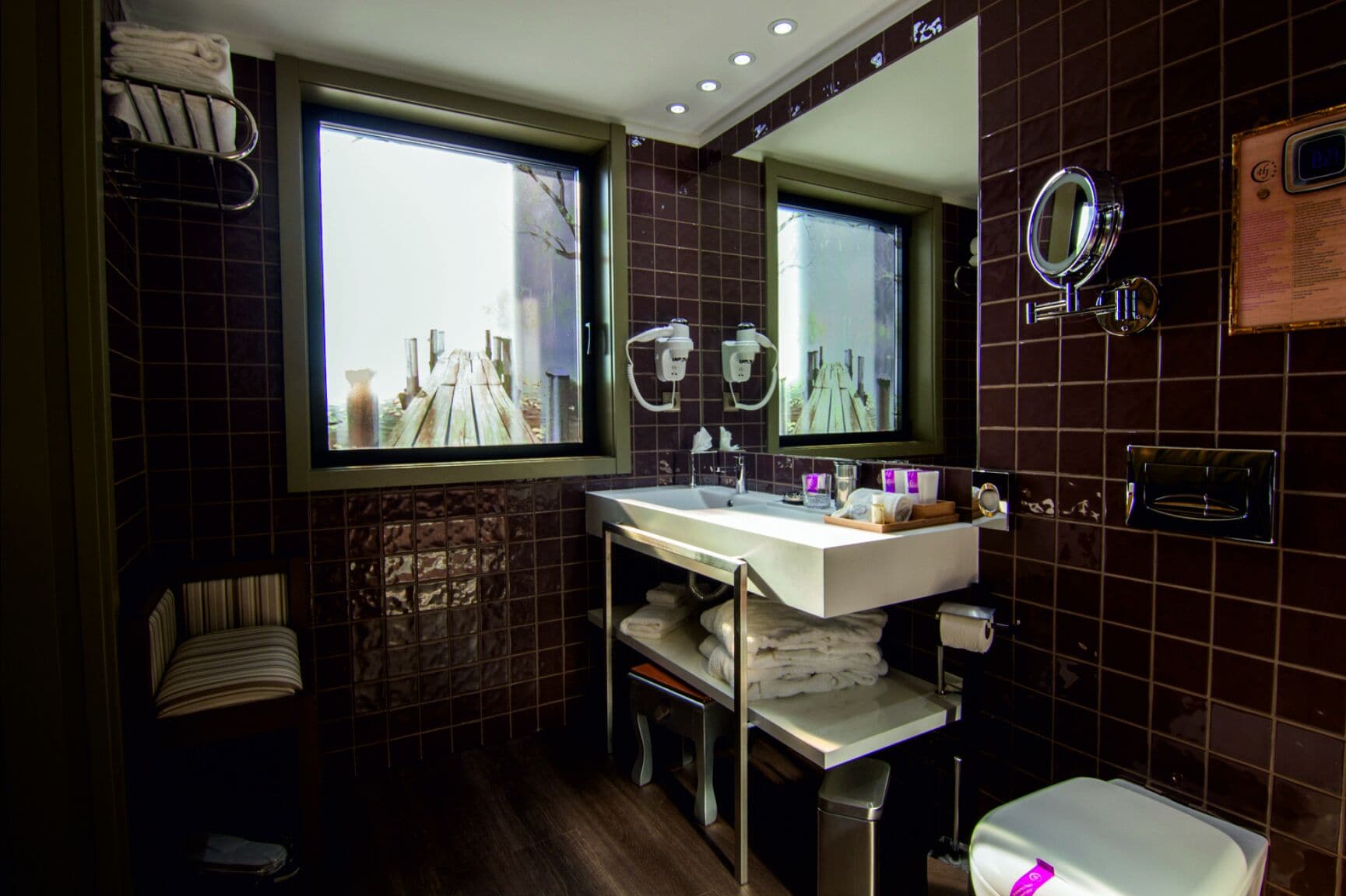 Foto - Hotel Jaguar Oporto - Airport to Hotel and City is a free Shuttle Service