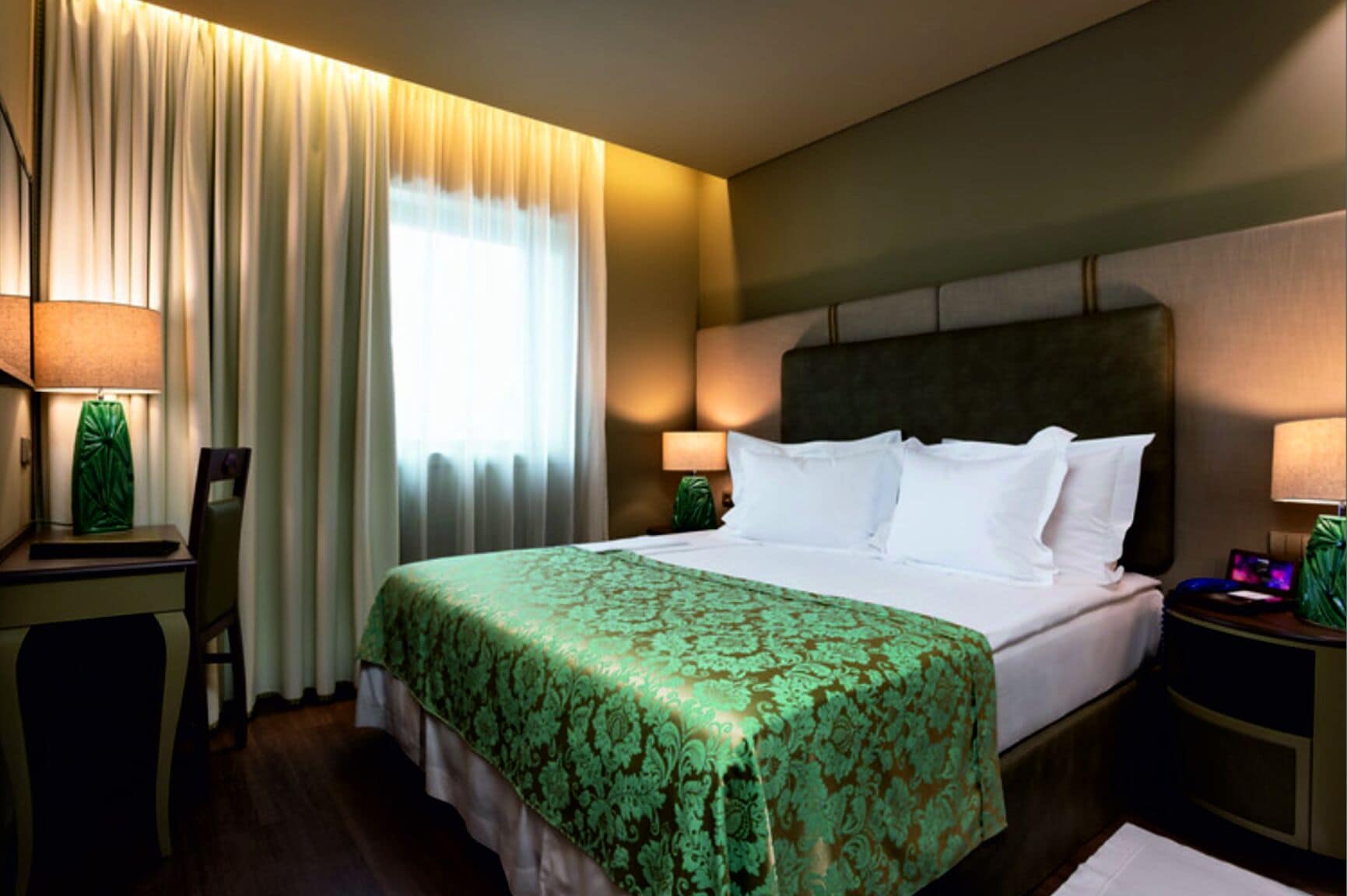 Foto - Hotel Jaguar Oporto - Airport to Hotel and City is a free Shuttle Service