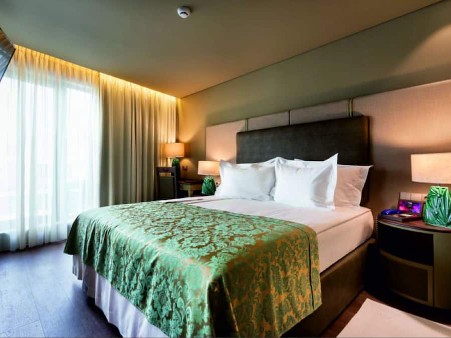 Premium bedding, pillowtop beds, minibar, in-room safe