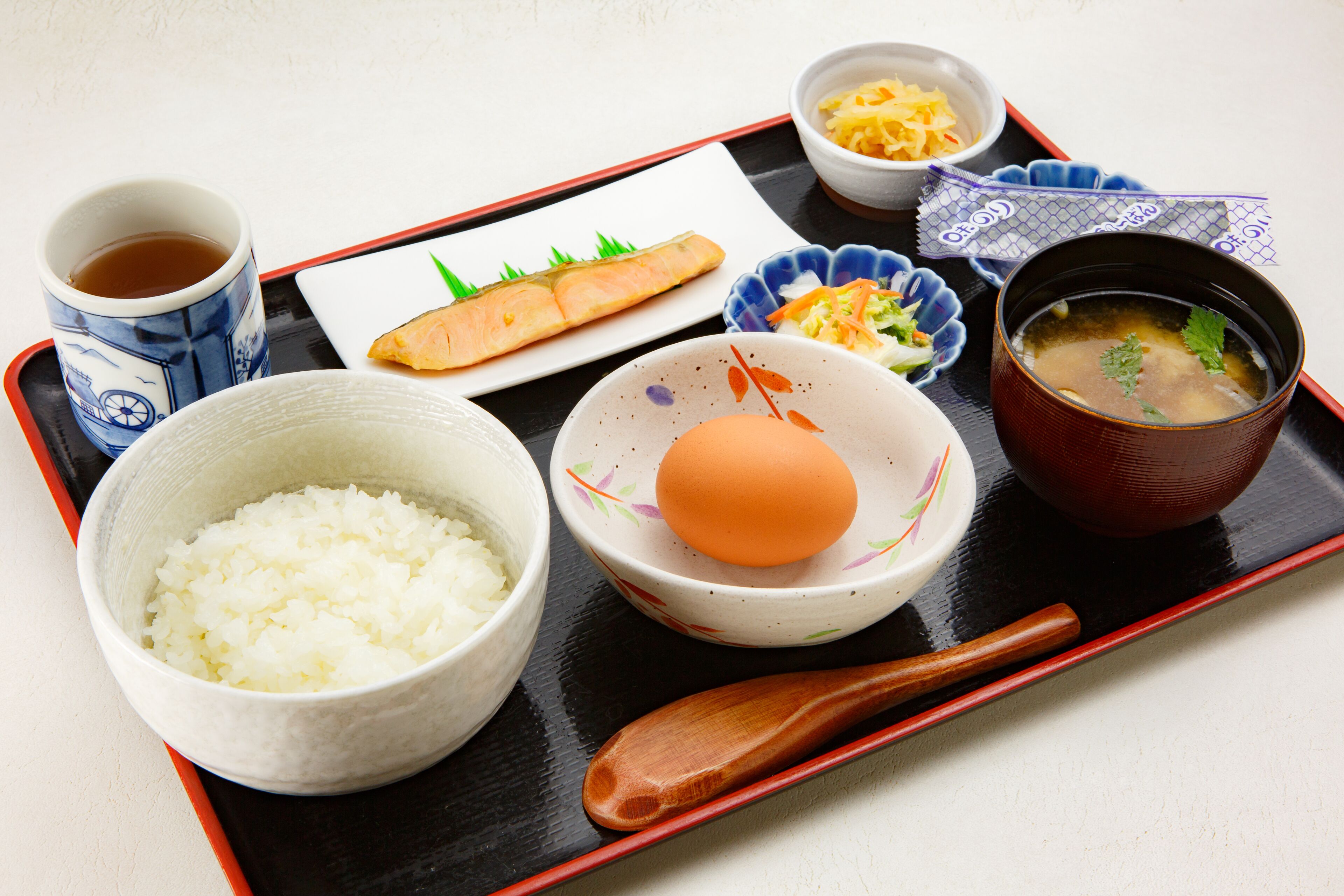 daily full breakfast (jpy 770 per person)