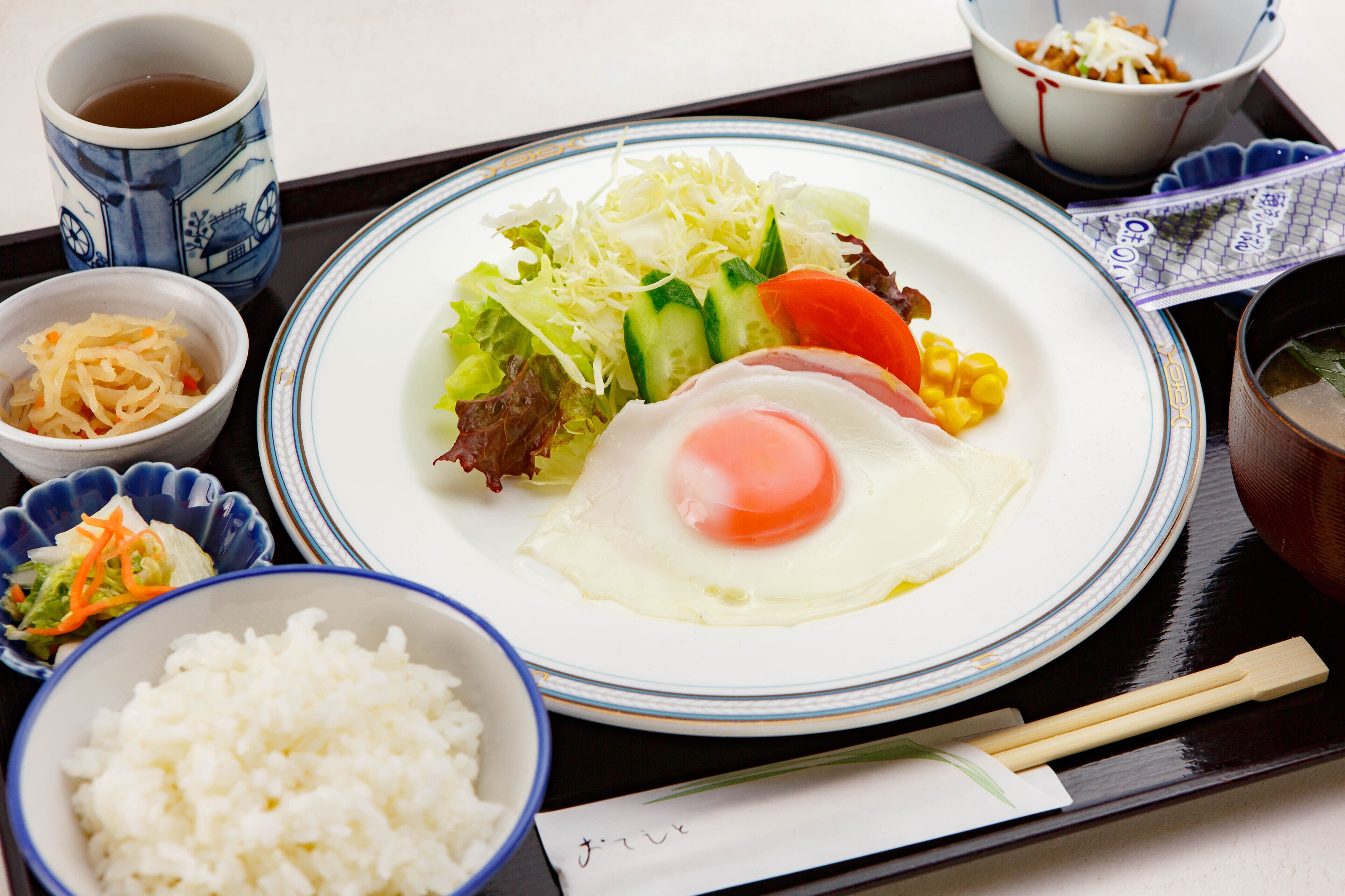 daily full breakfast (jpy 770 per person)