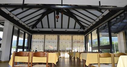 Motel Licki Krovovi
