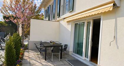 Family-friendly vacation apartment with lake view in Meggen