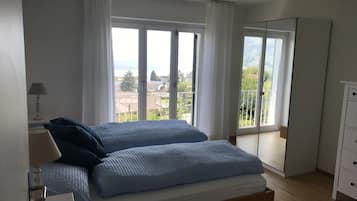 3 Schlafzimmer, Bügeleisen/Bügelbrett, Reisekinderbett, kostenloses WLAN